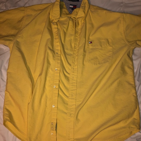 Vintage Tommy Hilfiger Short Sleeve Button Up - Picture 2 of 4